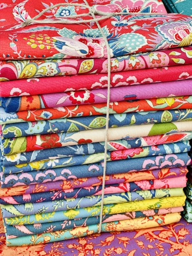 Tilda Patchwork Baumwolle - Bloomsville Rot - Halbe Meter Zuschnitte - 8 Meter
